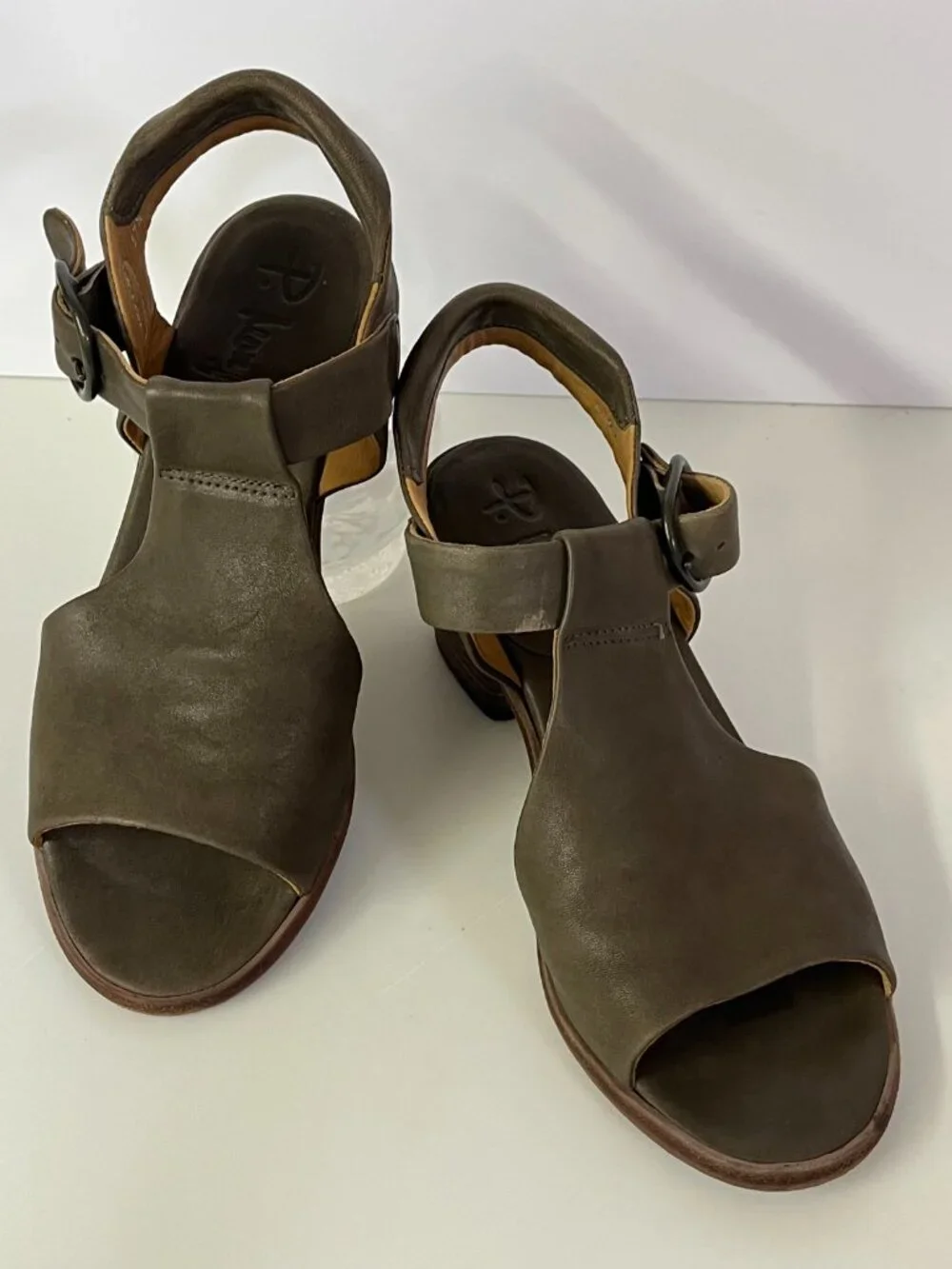 P. Monjo P748 Sandals Open Toed Leather Grey Green Wide T Strap Block Heel W37.5